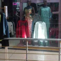 اجاره-مغازه-در-پاساژ-زمرد-طبقه-همکف