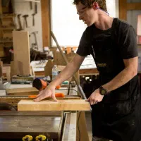 تعمیرات حرفه ای لوازم چوبی سیار