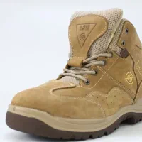 پوتین کوهنوردی کاتر پیلار|کیف، کفش، کمربند|اندیشه, اندیشه فاز ۳|دیوار