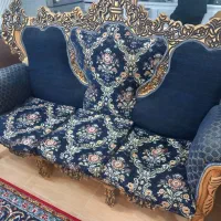 مبل پنج نفره سلطنتی به همراه 3 عدد میز عسلی