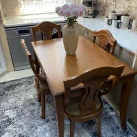 میزغذا خوری ۴ نفره