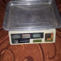 ۲عددترازوی کارکرده