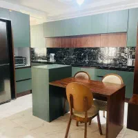 ۱۴۸مترآپارتمان/۳خواب/نوساز/طبقه۲/خ۷۲تن