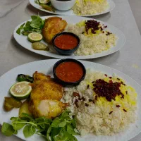 صندوقدارخانم رستوران شیفت ظهر