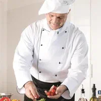 استخدام آشپز، کمک آشپز و تخته کار