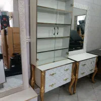 دکور آرایشگاه ،آینه،صندلی اصللح ،سرشور،پاف ترولی