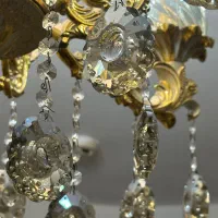 دو عدد لوستر ۴ شاخه هر شاخه ۲ لامپ در کل ۸ لامپ