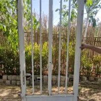 در و پنجره آهنی