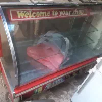 یخچال ویترینی تمیز و سالم