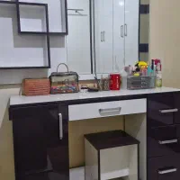 میز آرایش MDF با روکش هایگلاس