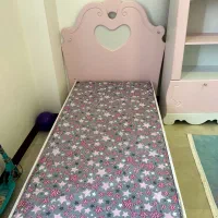 فروش سرویس چوب اتاق کودک (دختر) کار وکیوم وارداتی|تخت و سرویس خواب|آمل, |دیوار