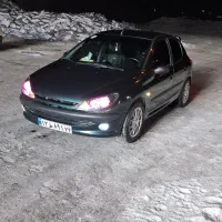 گواهینامه و کارت ماشین به اسم فاضل عبیداوی