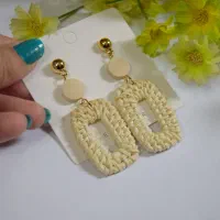 گوشواره دخترانه و زنانه حصیری بزرگ