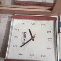 ساعت دیواری قدیمی