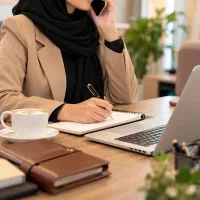 نیازمند بازاریاب خانم
