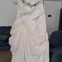 لباس عروس و قاب آیینه