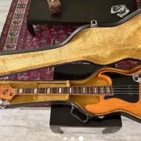 گیتار jazz bass fender