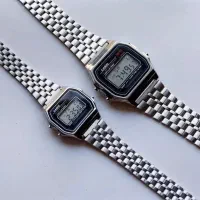 ساعت رنگ ثابت