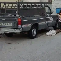 مزدا وانت 2000