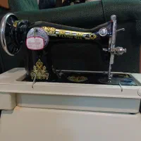 چرخ خیاطی مشکی دستی
