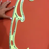 خط کش منحنی