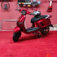 وسپا تک|موتورسیکلت|رشت, حومه رشت|دیوار