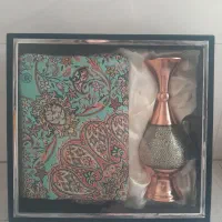 ترمه ابریشم و گلدان مسی فیروزه نو نو