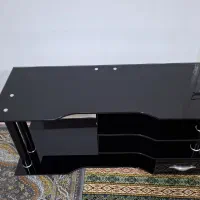 میز شیشه ای تلویزیون