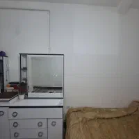 تخت خواب و تشک و میز و اینه|تخت و سرویس خواب|کوهدشت, |دیوار