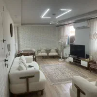آپارتمان ۳طبقه ۳واحد طبقه ۲ خیابان سام