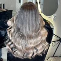 استخدام رنگکار وارد به کوپ در سالن پر مشتری خ دولت|استخدام درمانی، زیبایی، بهداشتی|تهران, قلهک|دیوار