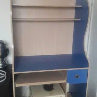 کامپیوتر نیه ،  میز کامپیوتره