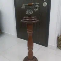 تلفن ایستاده چوبی