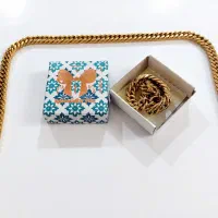 گردنبند خارجی|بدلیجات|کاشان, پامنار|دیوار