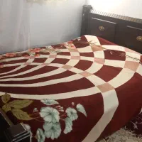 تخت خواب و تشک و دراور و آینه