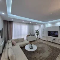 ۱۳۰ متر ۳خواب ۱۰ ساله ۲ پارکینگ سندی سعادت اباد