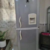 یخچال بسیار سالم