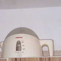 آب مرکبات گیر و تخم مرغ آب پزکن