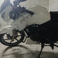 آپاچی 180