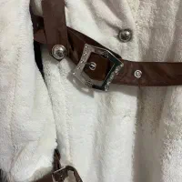 پالتو نو|لباس|شیراز, پودنک|دیوار