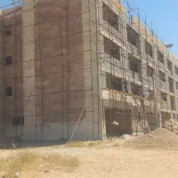 به تعدادی بنا سرامیک کار