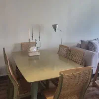 میز ناهار خوری چوبی
