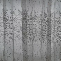 تعدادی لوازم منزل در و ساعت وپرده وتخت