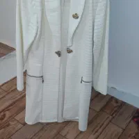 مانتوی‌ تمیزوسالم‌ وکم‌ استفاده شده