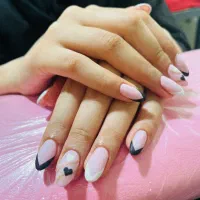 ترمیم ناخن ۲۹۰ کاشت ناخن ۳۹۰ لیفت ابرو ۴۰۰|خدمات آرایشگری و زیبایی|تهران, حکیمیه|دیوار