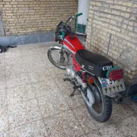 یک دستگاه موتور سیکلت شهاب الگانس ۸۷درحدصفر