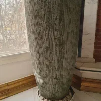 گلدان و زیر گلدانی