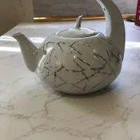 قوری چینی طرح ماربل طلایی نو نو و کتری لعابی خارجی