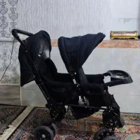 کالسکه دوقلو