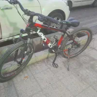 دوچرخه|دوچرخه، اسکیت، اسکوتر|اندیشه, اندیشه فاز ۲|دیوار